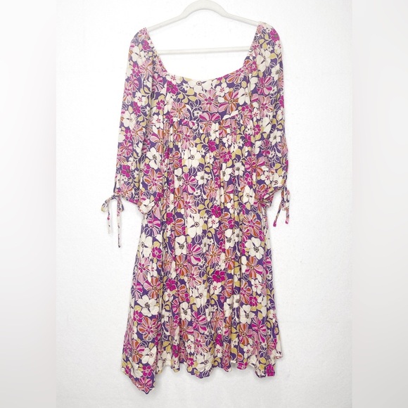 Hayden Dress Women's 1X Midi Boho Romantic Floral Pink Short Sleeve Event NWT - Picture 2 of 7